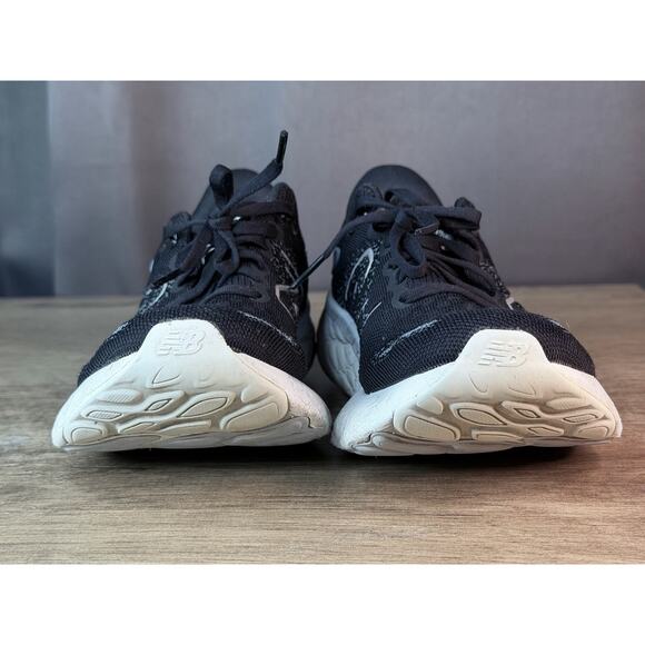 New Balance Fresh Foam X 1080 V12 Women’s Sz 7.5 B Black Running Shoes W1080B12 - Picture 2 of 7